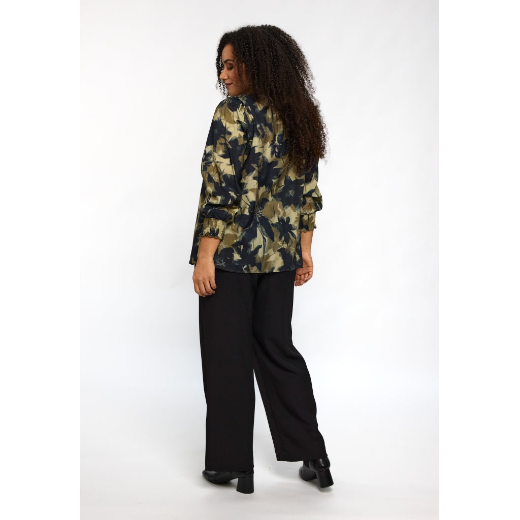 Studio SBonni Shirt Shirt Green black flowers