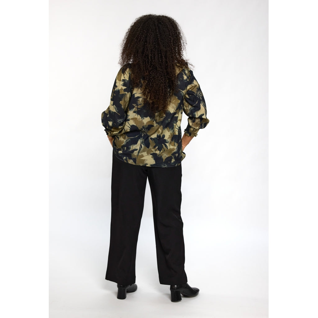 Studio SBonni Shirt Shirt Green black flowers