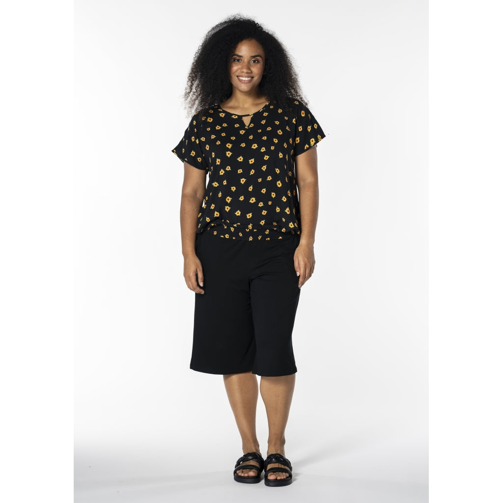 Studio SCamilla Blouse Blouse Black with sunflower