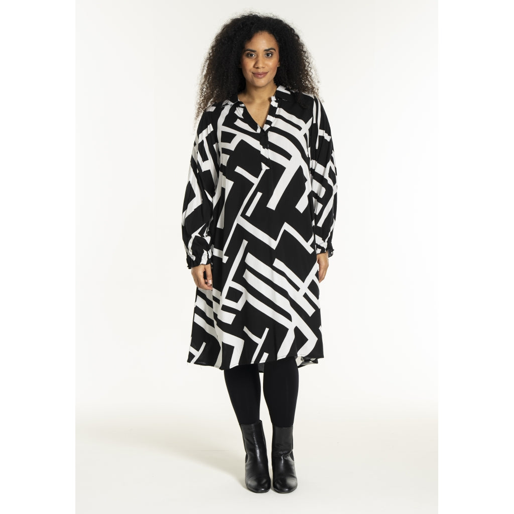 Studio SGunda Dress Dress Black with white squares