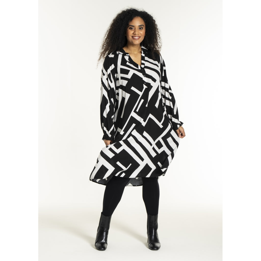 Studio SGunda Dress Dress Black with white squares