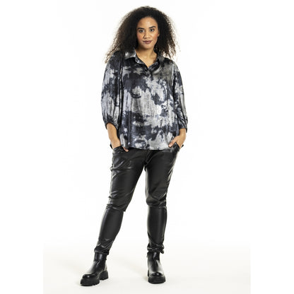 Studio SHasel Fake leather pants Pants Black