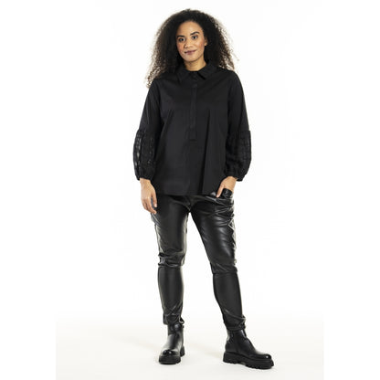 Studio SHasel Fake leather pants Pants Black