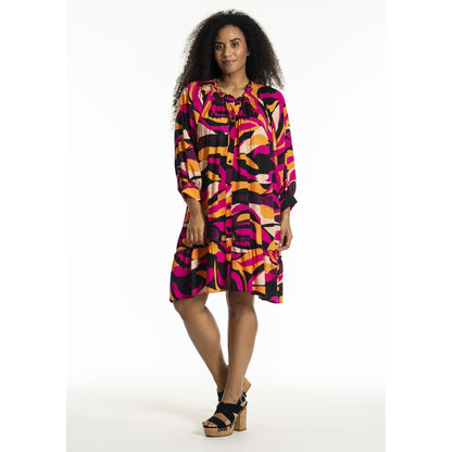 Studio SJeanett Dress Dress Black pink and orange stripes