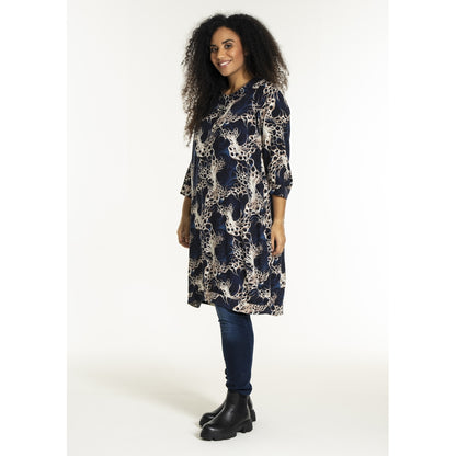 Studio SLonetta Dress Dress Navy with sand print