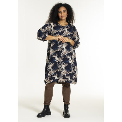 Studio SLonetta Dress Dress Navy with sand print