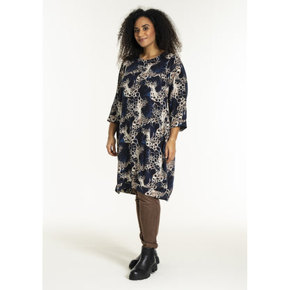 Studio SLonetta Dress Dress Navy with sand print