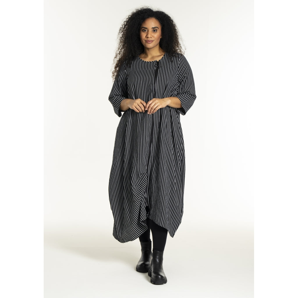 Studio SNoella Dress Dress Black with white stripe
