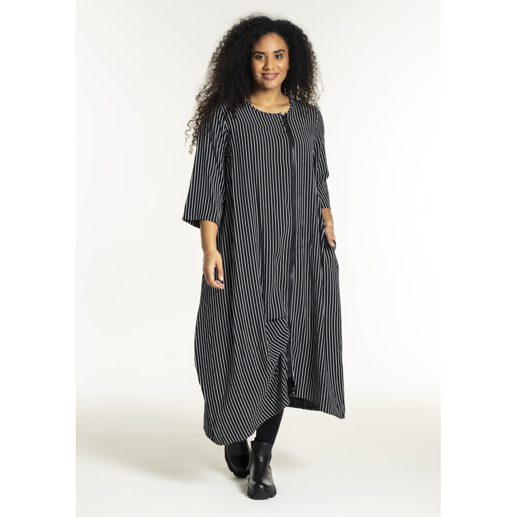 Studio SNoella Dress Dress Black with white stripe