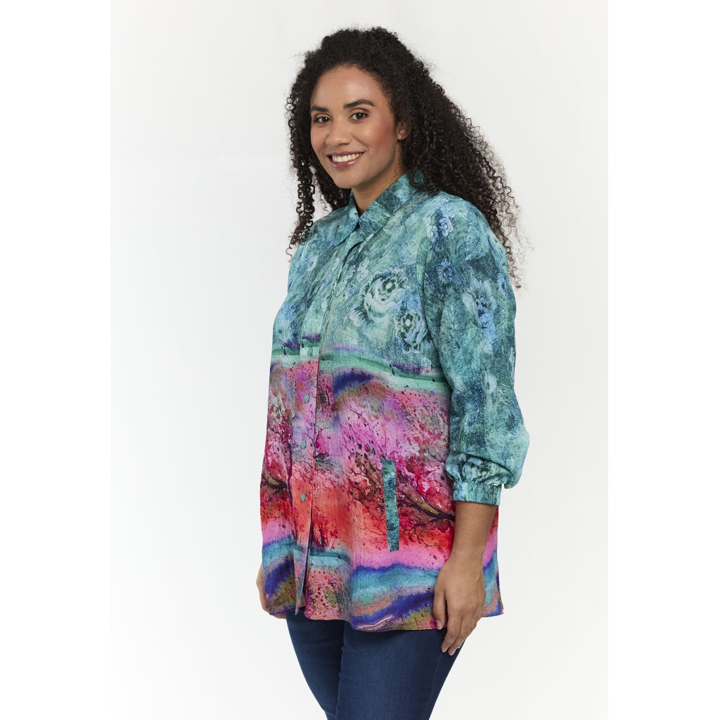 Studio SVilma Shirt Shirt Blue with pink board